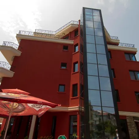 Salena Plaza Hotel 3*