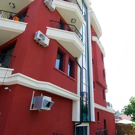 Salena Plaza 3*